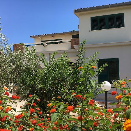 Villa del Falso Pepe Avola Esterno foto