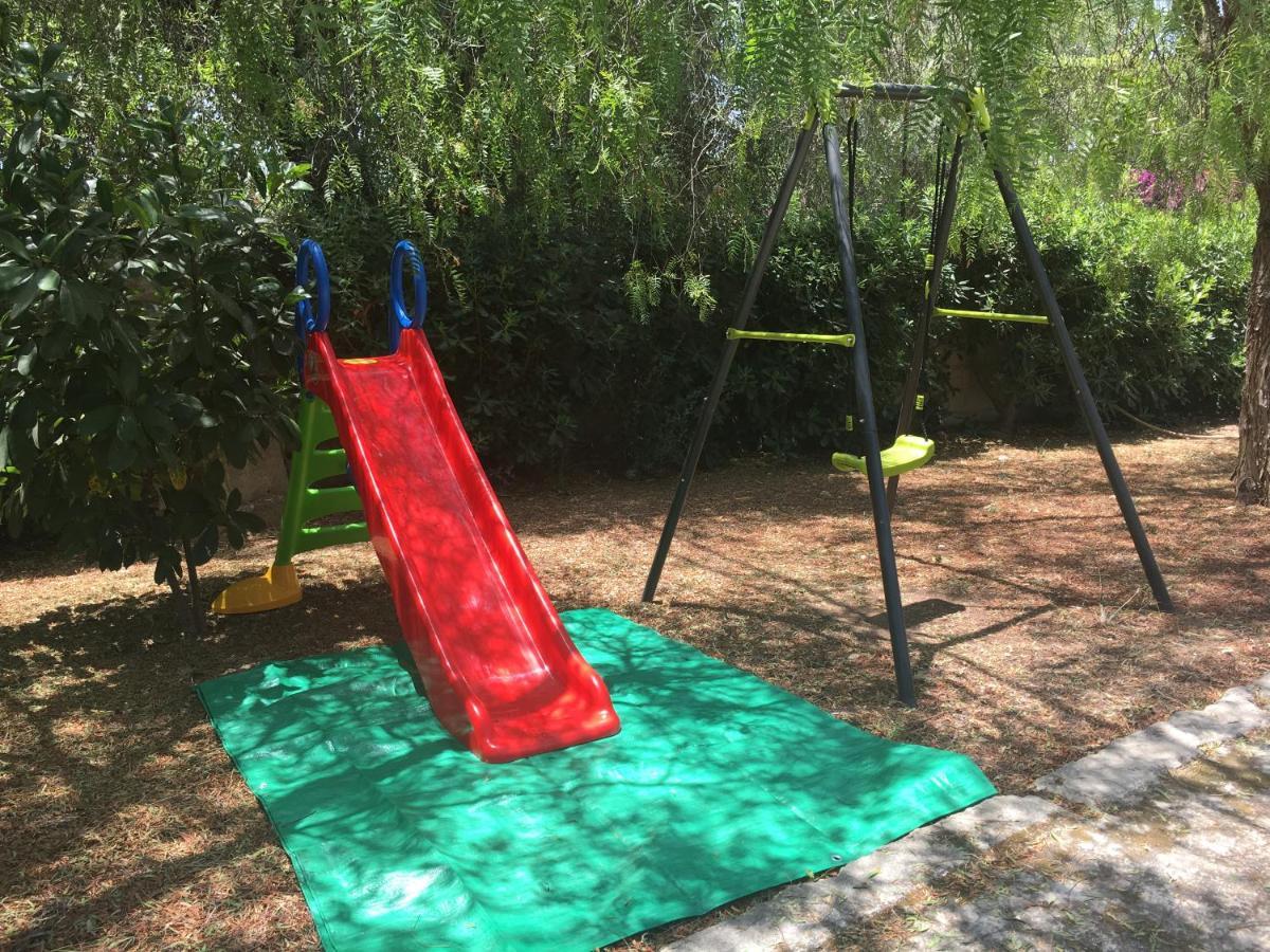 Villa del Falso Pepe Avola Esterno foto