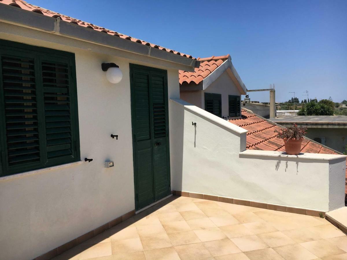 Villa del Falso Pepe Avola Esterno foto